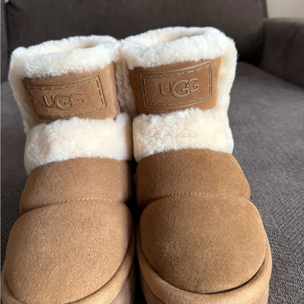 UGG Classic Chillapeak Genuine Shearling Trimmed Boot - Picture 5 of 9
